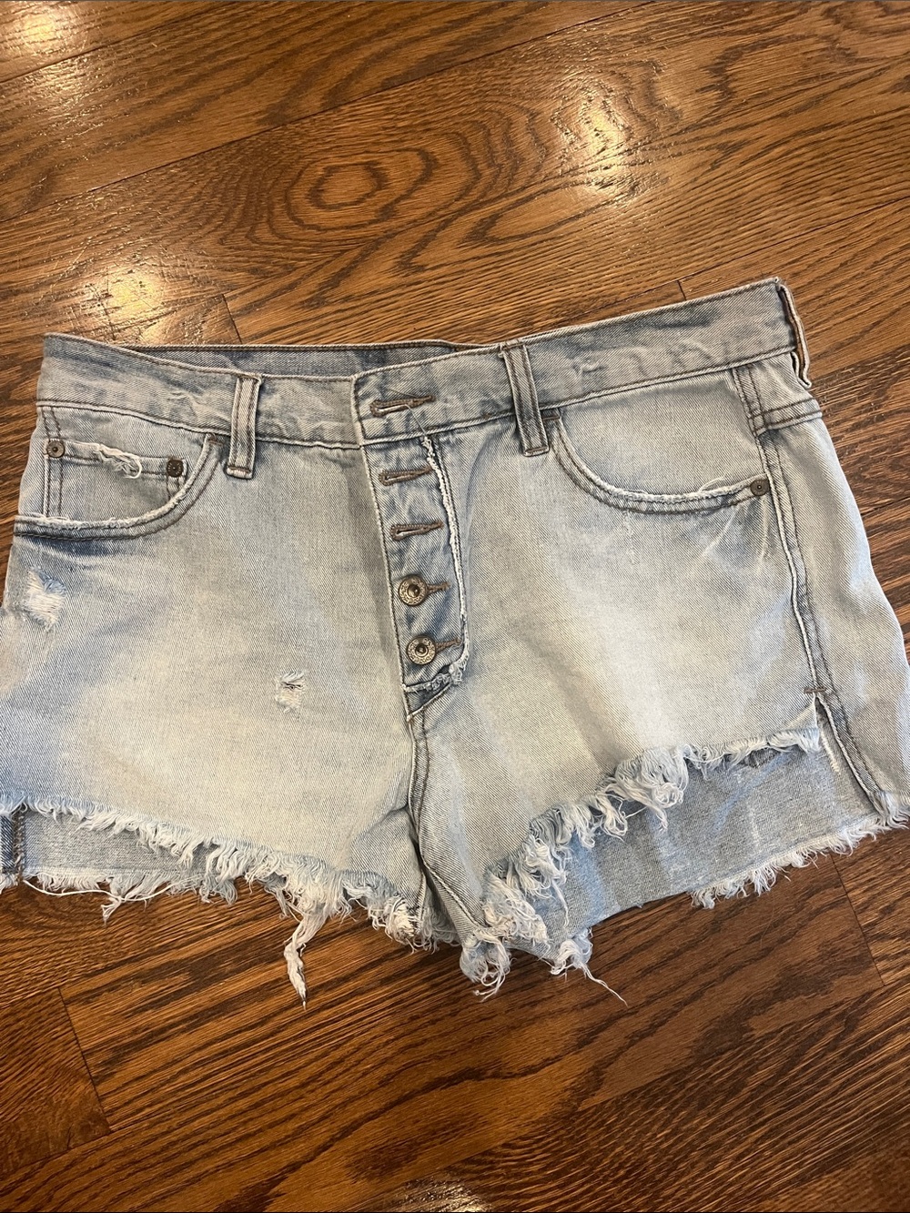 Free People 29 Light Blue Denim Women's Frayed Button-Front Shorts